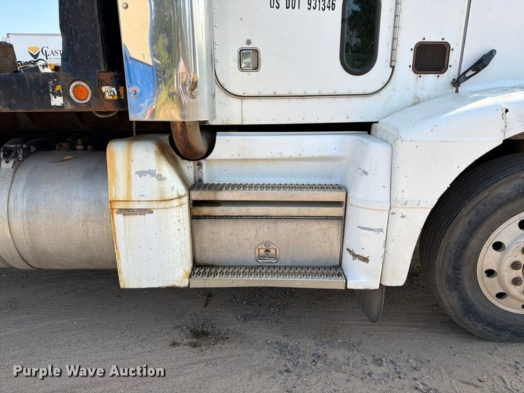 image for item FK3379 1996 Peterbilt 377 flatbed truck