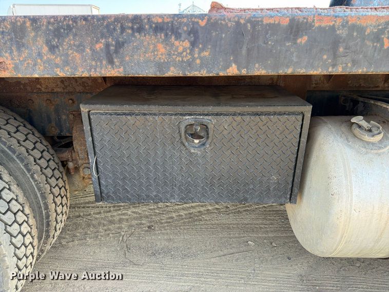 image for item FK3379 1996 Peterbilt 377 flatbed truck