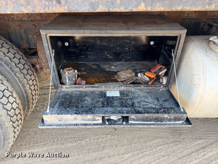 image for item FK3379 1996 Peterbilt 377 flatbed truck