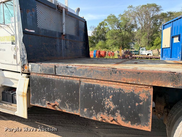 image for item FK3379 1996 Peterbilt 377 flatbed truck