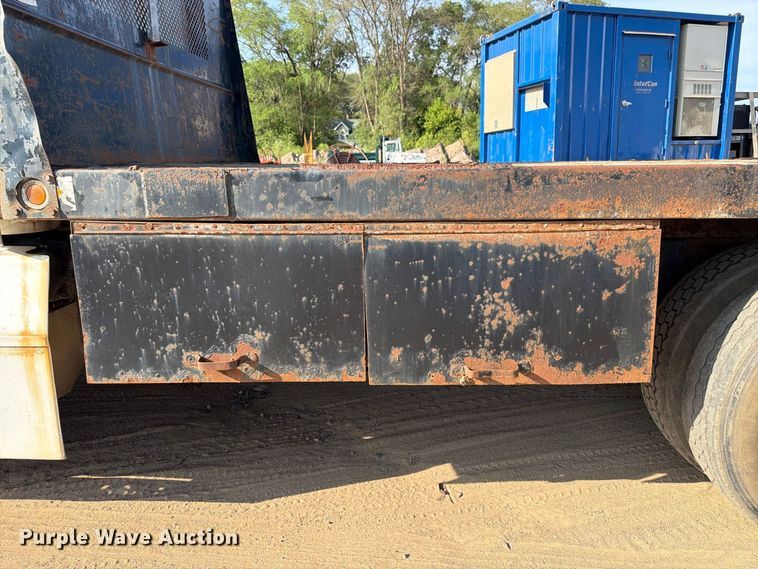 image for item FK3379 1996 Peterbilt 377 flatbed truck