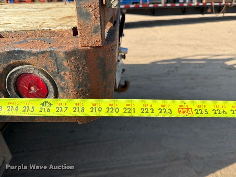 image for item FK3379 1996 Peterbilt 377 flatbed truck