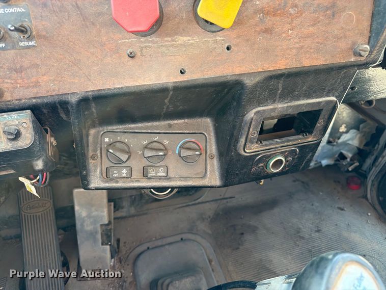 image for item FK3379 1996 Peterbilt 377 flatbed truck