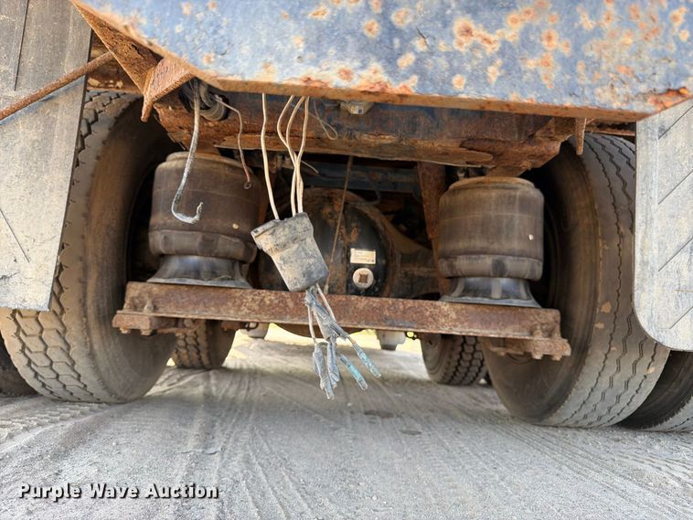 image for item FK3379 1996 Peterbilt 377 flatbed truck