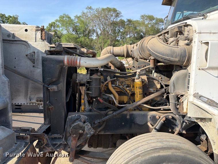 image for item FK3379 1996 Peterbilt 377 flatbed truck