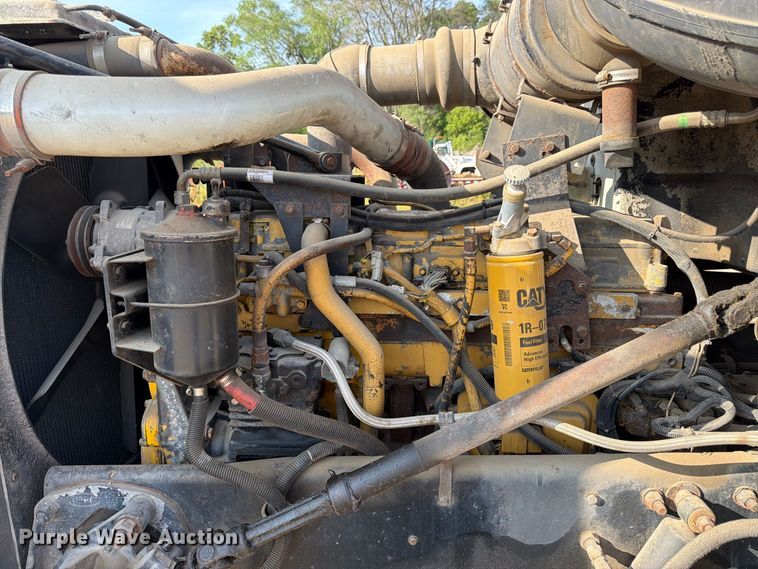 image for item FK3379 1996 Peterbilt 377 flatbed truck