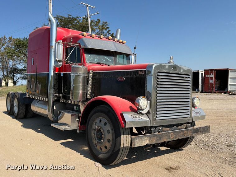 image for item FK3401 2004 Peterbilt 379 semi truck