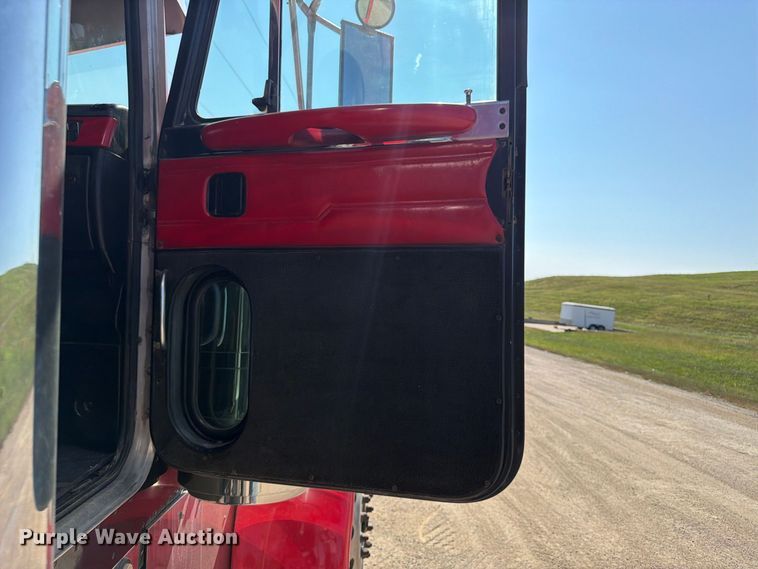 image for item FK3401 2004 Peterbilt 379 semi truck