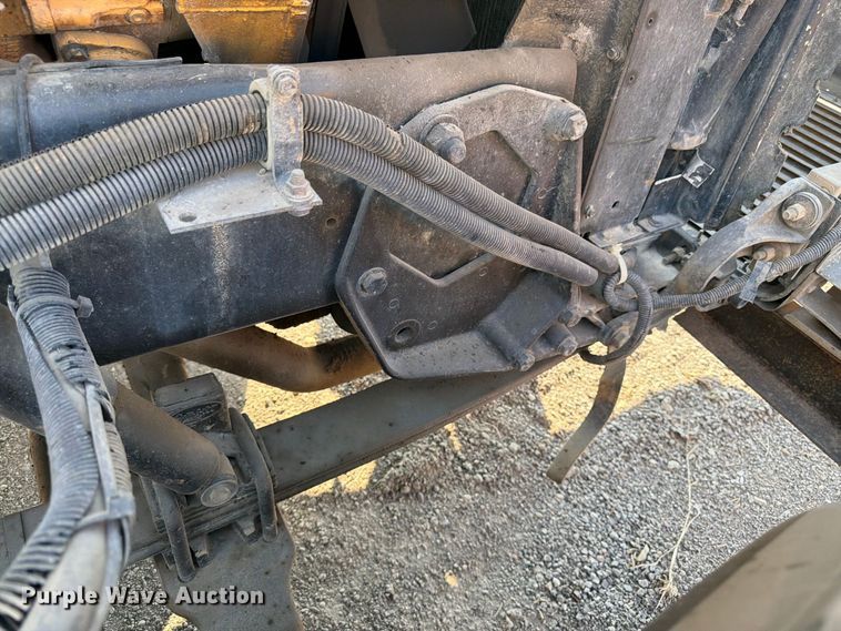 image for item FK3401 2004 Peterbilt 379 semi truck