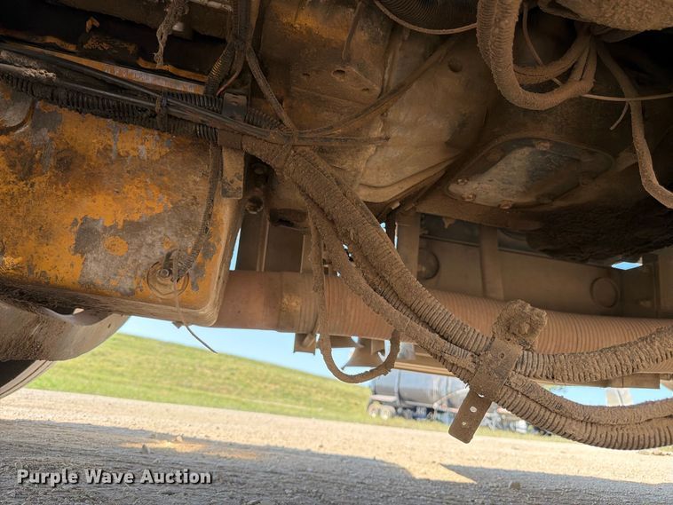 image for item FK3401 2004 Peterbilt 379 semi truck