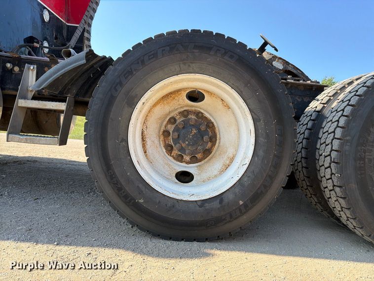 image for item FK3401 2004 Peterbilt 379 semi truck