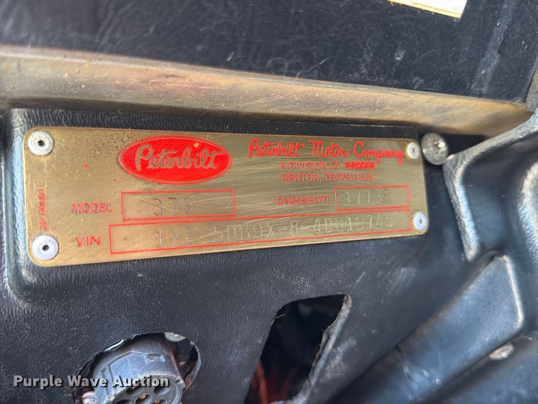 image for item FK3401 2004 Peterbilt 379 semi truck