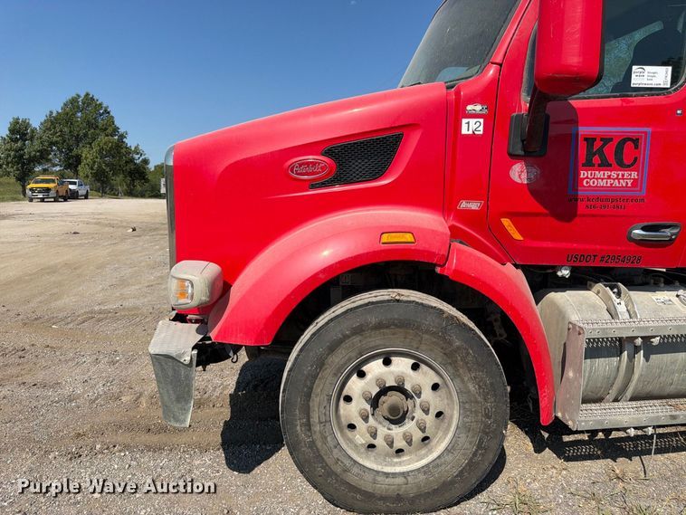 image for item FK3403 2015 Peterbilt 567 truck cab and chassis