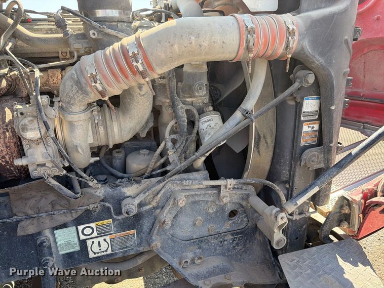 image for item FK3403 2015 Peterbilt 567 truck cab and chassis