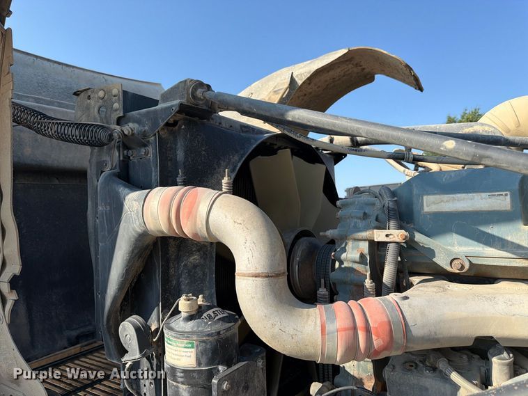 image for item FK3404 2019 Western Star 4900 semi truck