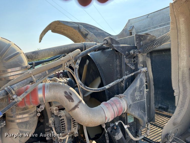 image for item FK3404 2019 Western Star 4900 semi truck