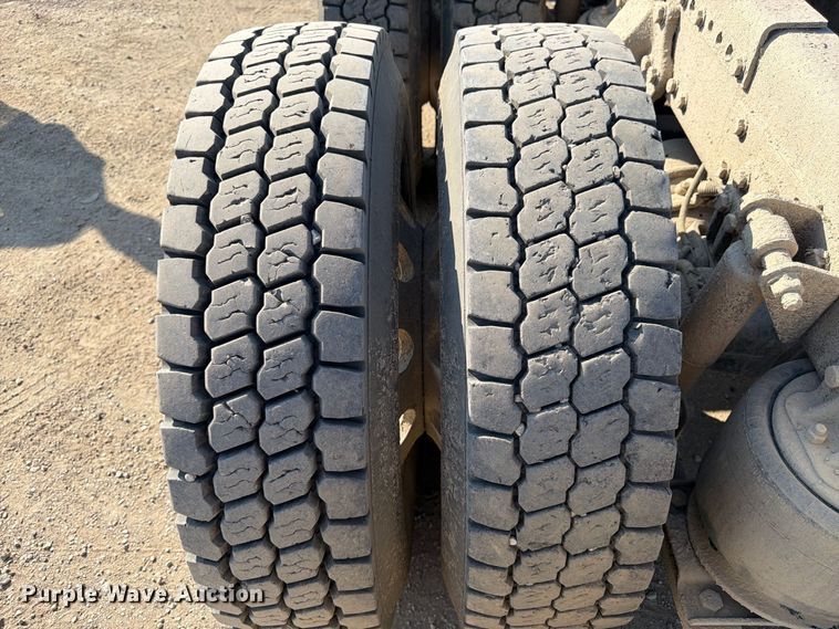 image for item FK3404 2019 Western Star 4900 semi truck