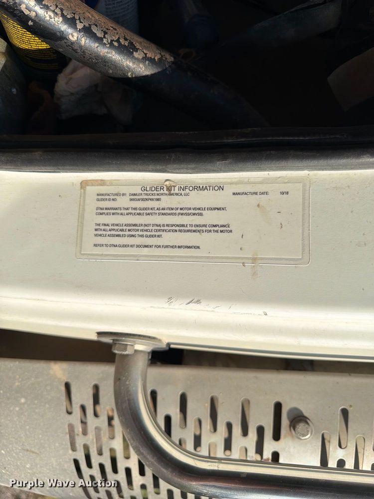 image for item FK3404 2019 Western Star 4900 semi truck