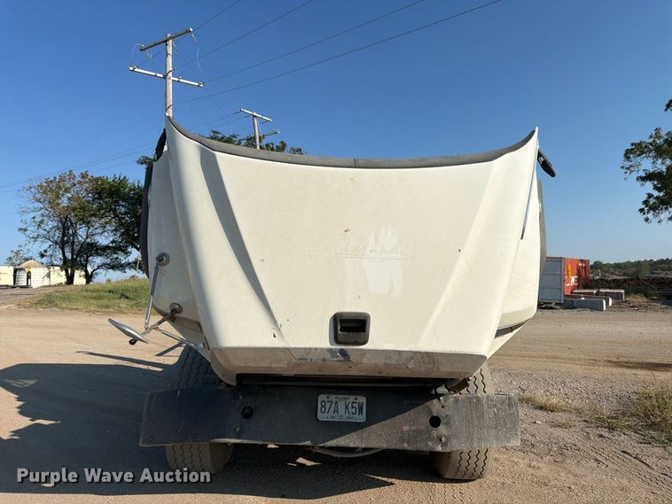 image for item FK3405 2015 Freightliner 114SD hook lift truck