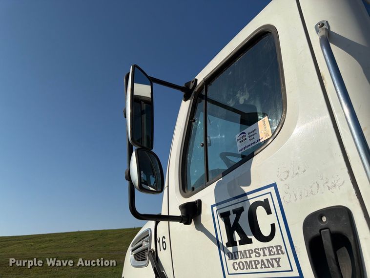 image for item FK3405 2015 Freightliner 114SD hook lift truck
