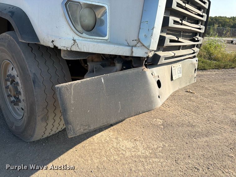 image for item FK3405 2015 Freightliner 114SD hook lift truck