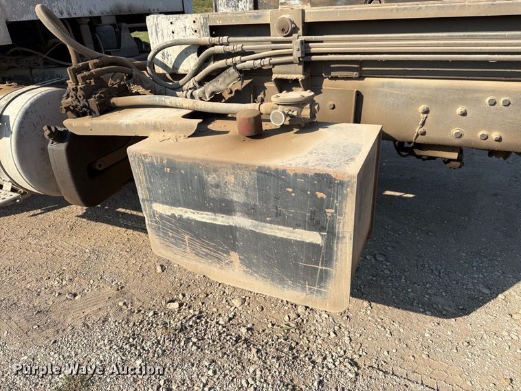 image for item FK3405 2015 Freightliner 114SD hook lift truck