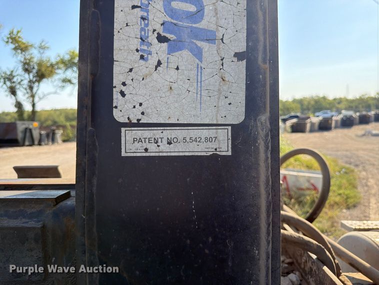 image for item FK3405 2015 Freightliner 114SD hook lift truck