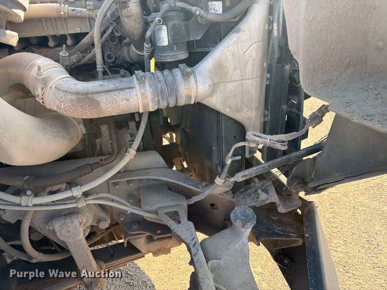 image for item FK3405 2015 Freightliner 114SD hook lift truck