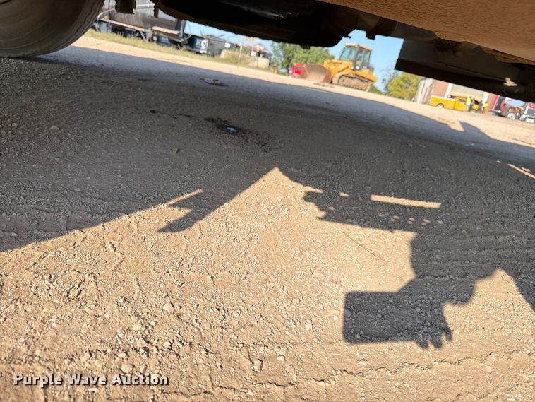 image for item FK3405 2015 Freightliner 114SD hook lift truck