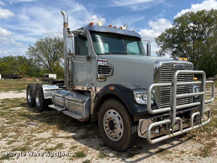 image for item FK3456 2012 Freightliner Coronado semi truck