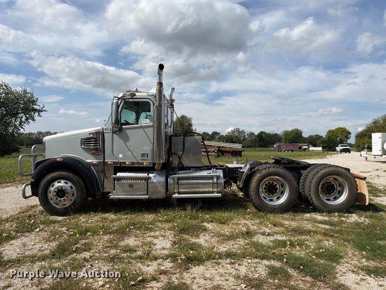 image for item FK3456 2012 Freightliner Coronado semi truck