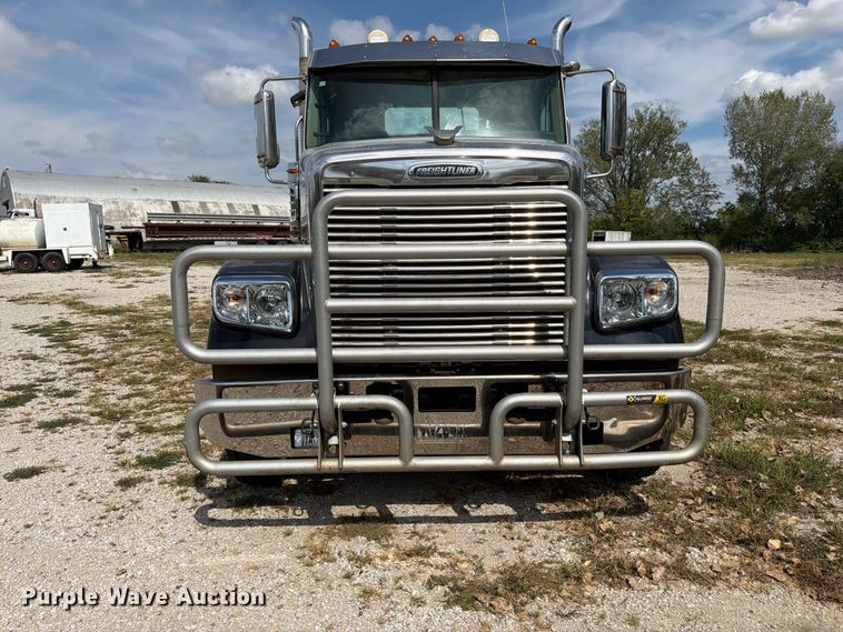 image for item FK3456 2012 Freightliner Coronado semi truck