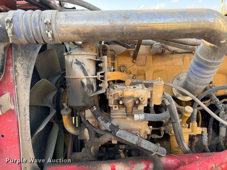 image for item FK3664 2002 Peterbilt 379 semi truck