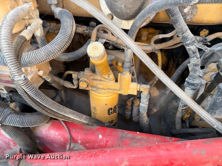 image for item FK3664 2002 Peterbilt 379 semi truck