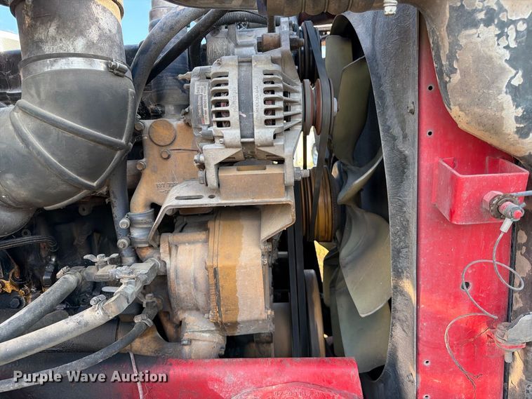 image for item FK3664 2002 Peterbilt 379 semi truck