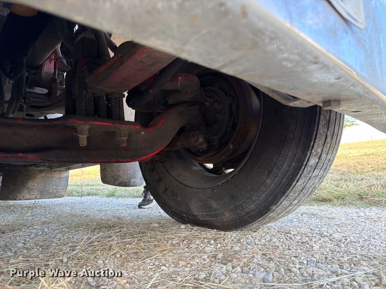 image for item FK3664 2002 Peterbilt 379 semi truck