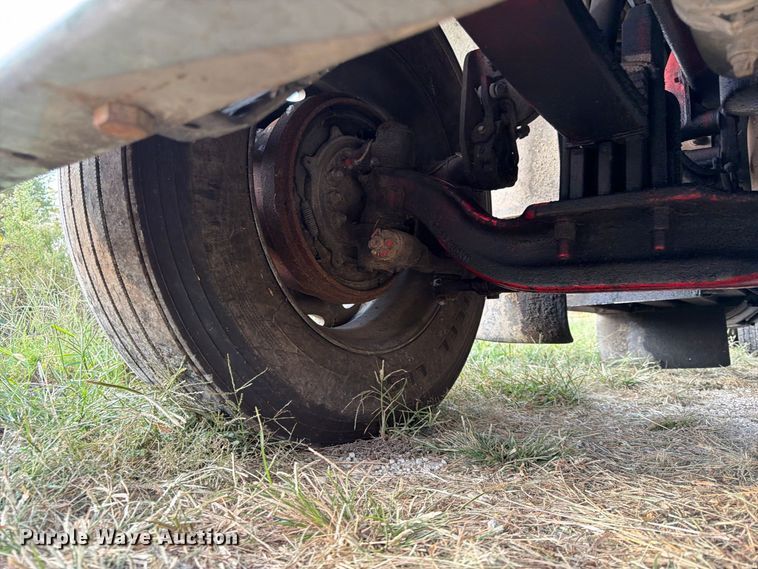 image for item FK3664 2002 Peterbilt 379 semi truck