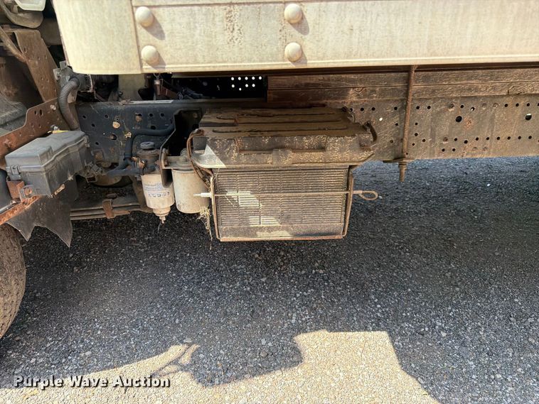 image for item FK3672 2006 GMC W4 box truck
