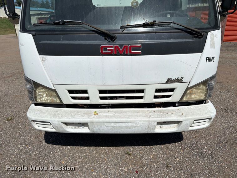 image for item FK3672 2006 GMC W4 box truck