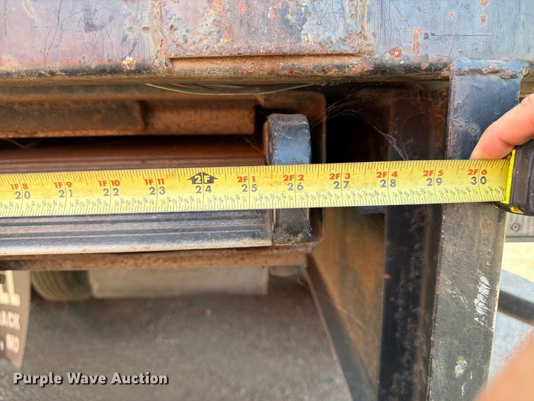 image for item FK3672 2006 GMC W4 box truck