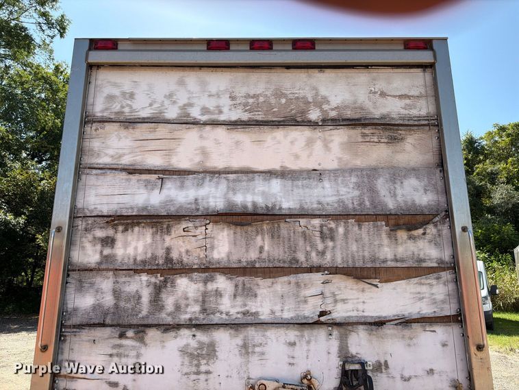 image for item FK3672 2006 GMC W4 box truck