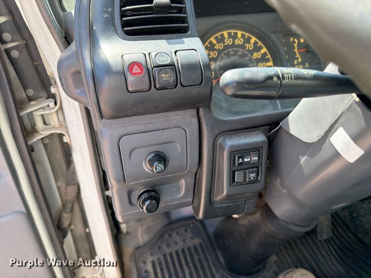 image for item FK3672 2006 GMC W4 box truck
