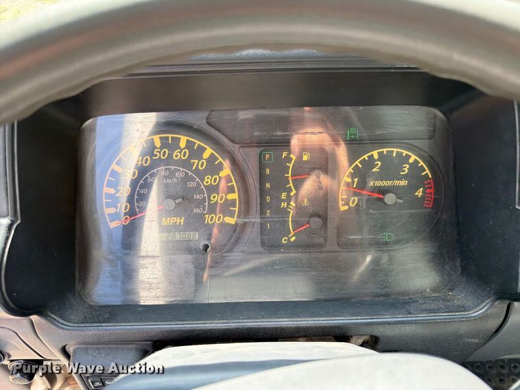 image for item FK3672 2006 GMC W4 box truck
