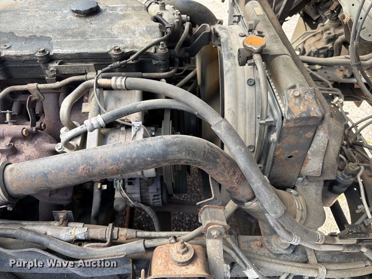 image for item FK3672 2006 GMC W4 box truck