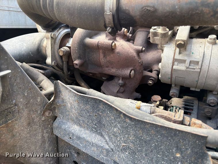 image for item FK3672 2006 GMC W4 box truck