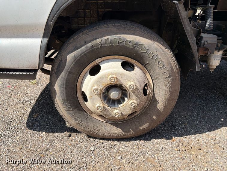 image for item FK3672 2006 GMC W4 box truck