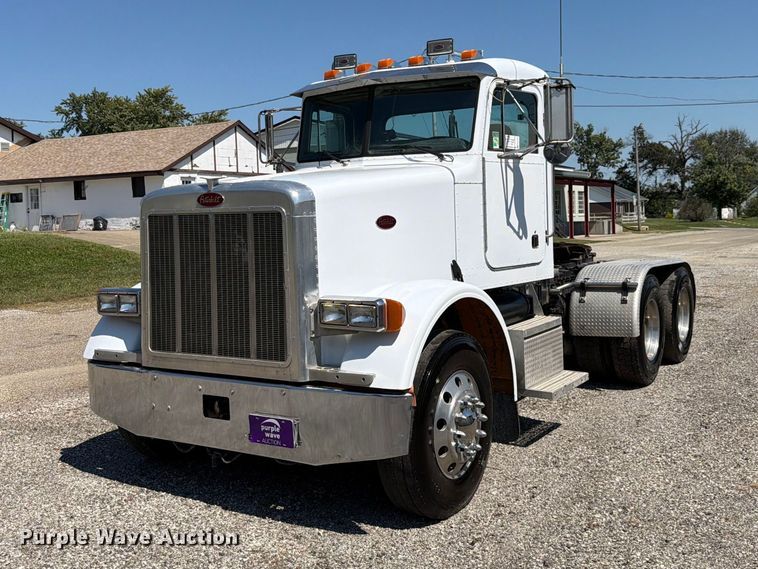 image for item FK4154 2002 Peterbilt 378 semi truck