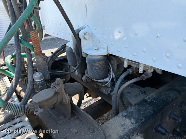 image for item FK4154 2002 Peterbilt 378 semi truck