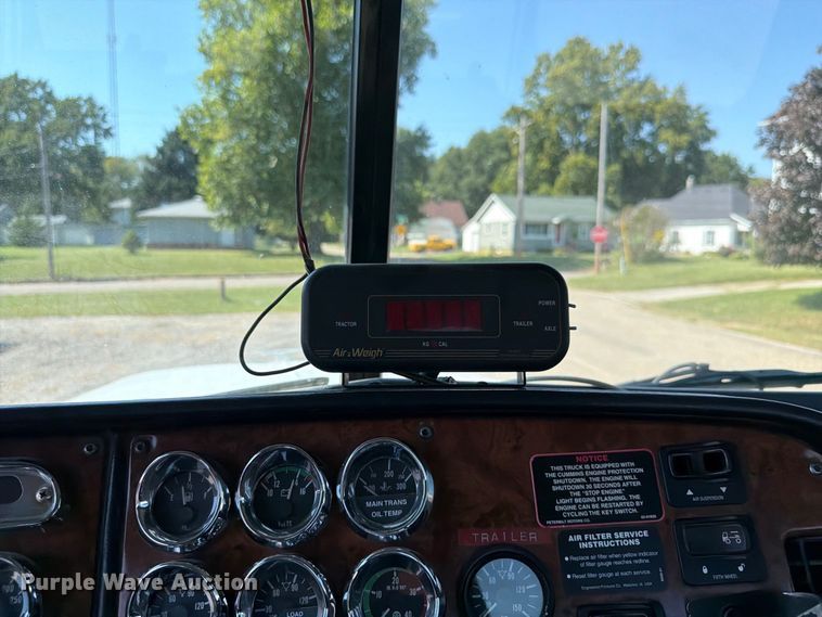 image for item FK4154 2002 Peterbilt 378 semi truck