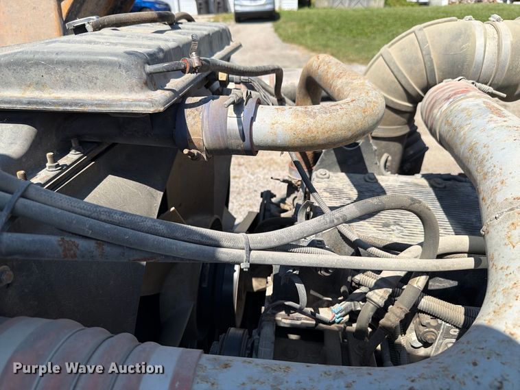 image for item FK4154 2002 Peterbilt 378 semi truck